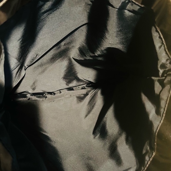 Victoria's Secret Gold Tote Bag - Picture 3 of 5